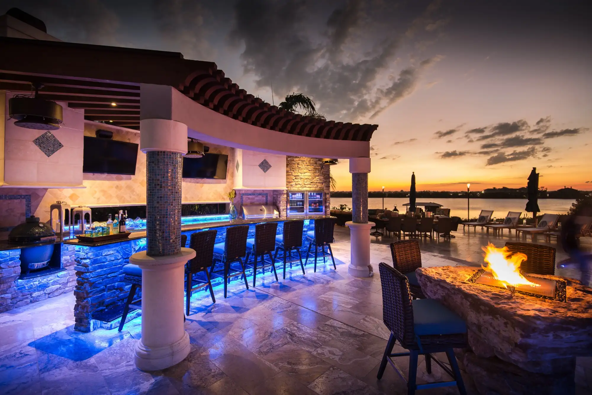 Outdoor kitchen and furniture in Merritt Island, FL